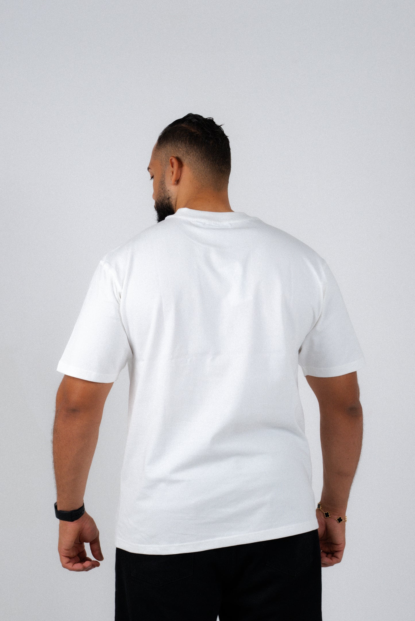 WHITE AND GRAY BASIC T-SHIRT
