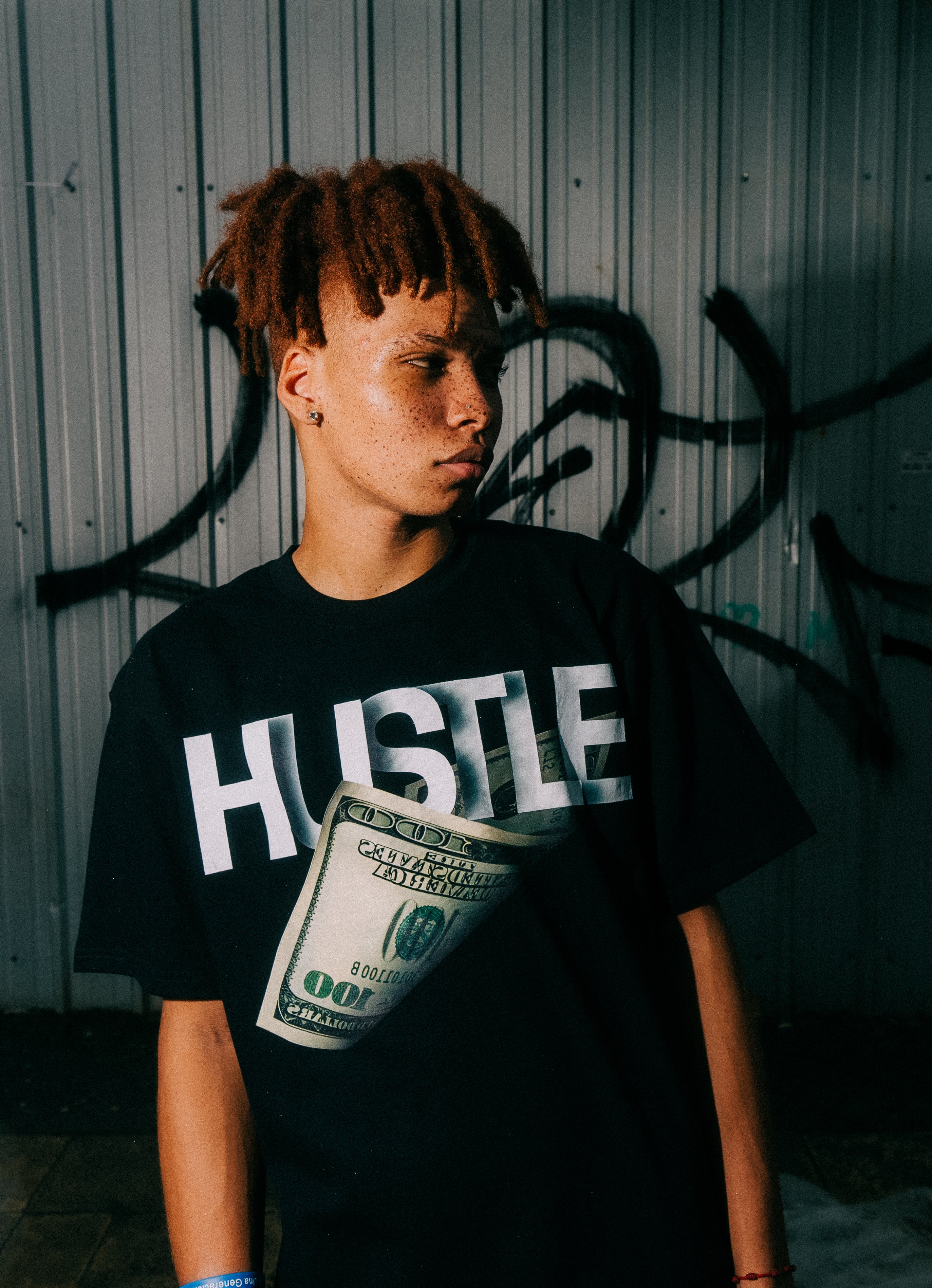 Hustle Dollar Graphic T-Shirt – Men's Streetwear Premium Cotton